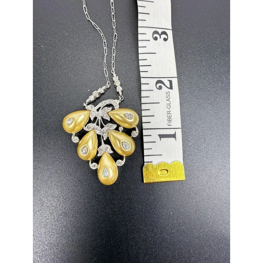 1930'S Crown Trifari rhodium necklace faux pearl floral pendant SIGNED read !